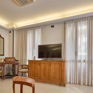 Hotel Careni Villa Italia